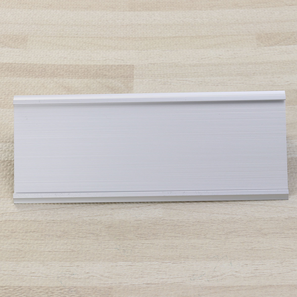 Tempat Kartu Nama Aluminium Be - Desk Name Plate ulasan dan harga